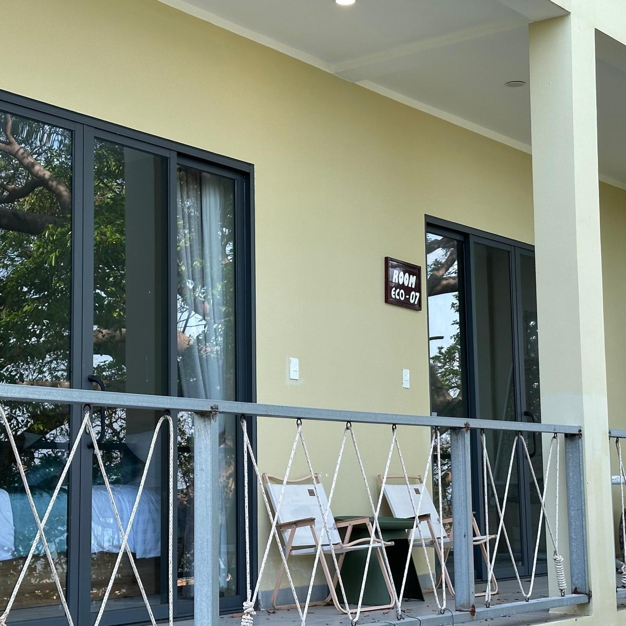 Voyage Phu Quoc Beach Resort Bagian luar foto