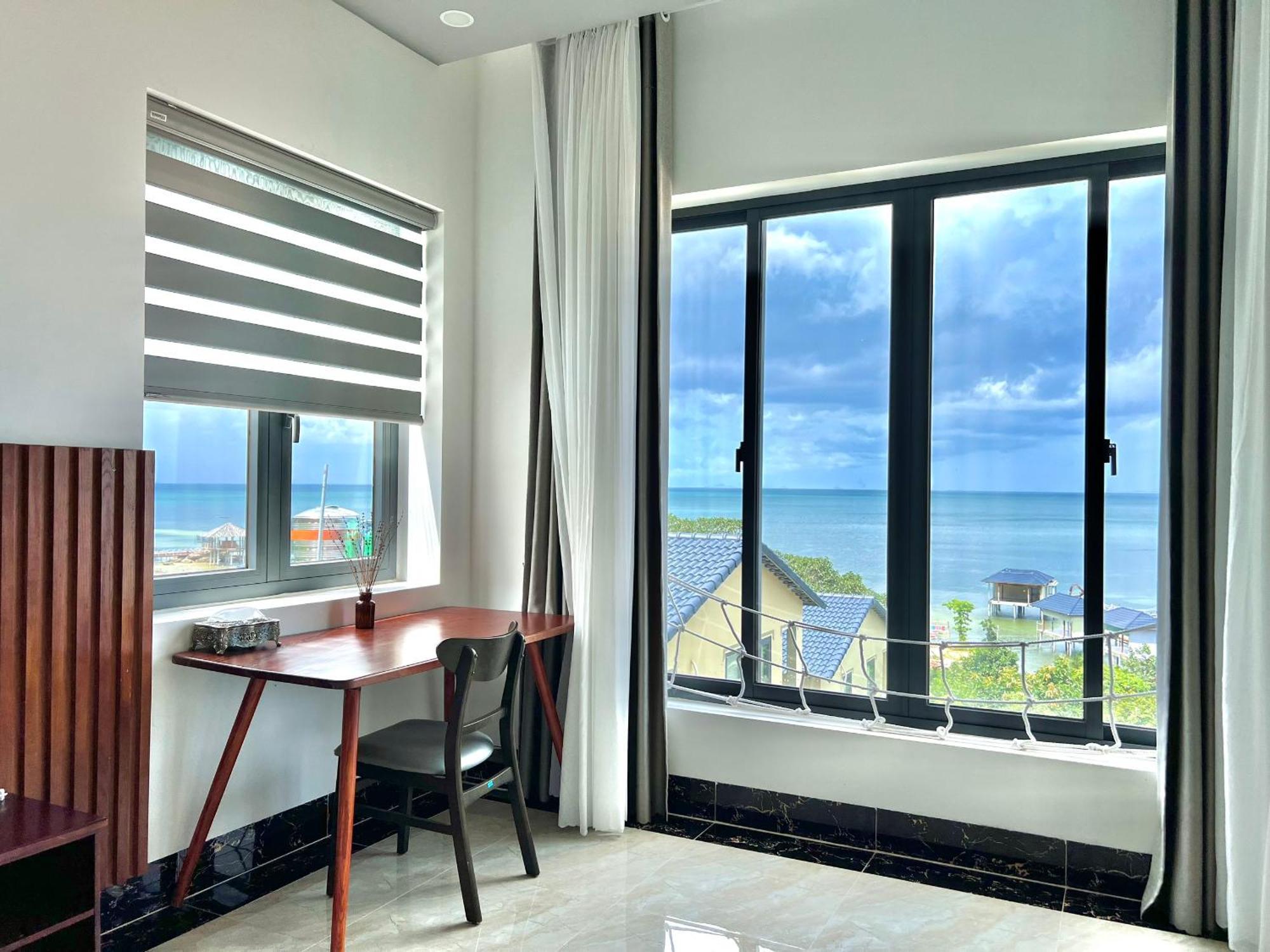 Voyage Phu Quoc Beach Resort Bagian luar foto